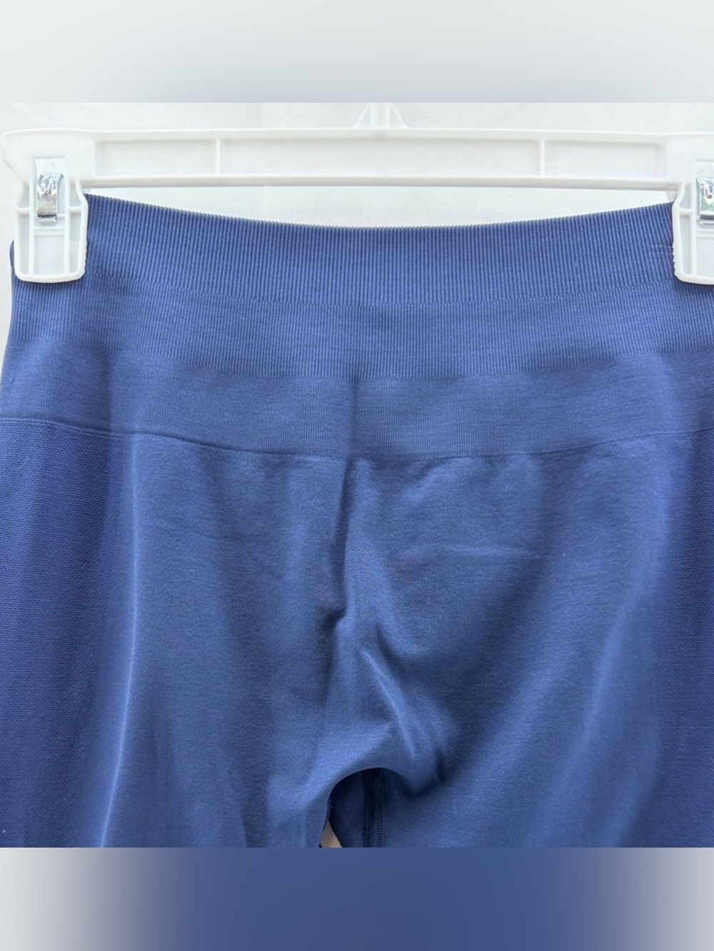 Alphalete Navy Butt Scrunch Leggings Size Small - Picture 2 of 6